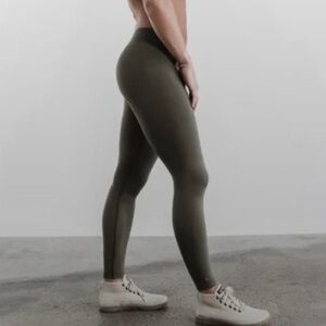 NOBULL Olive High Rise Training Leggings Small CrossFit Gym 26” Inseam-Athletic